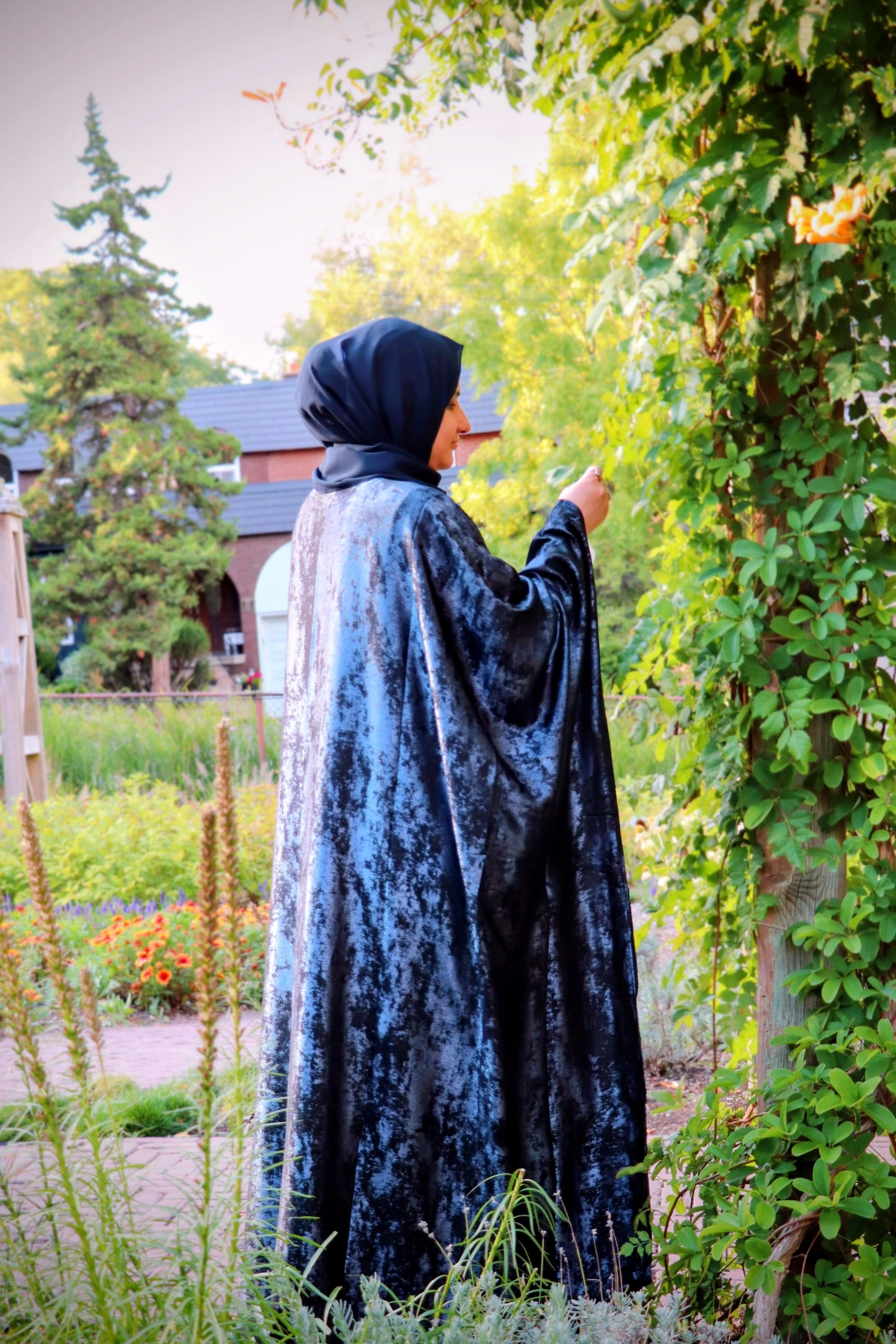 Shimmer shrug Abaya-Navy Blue